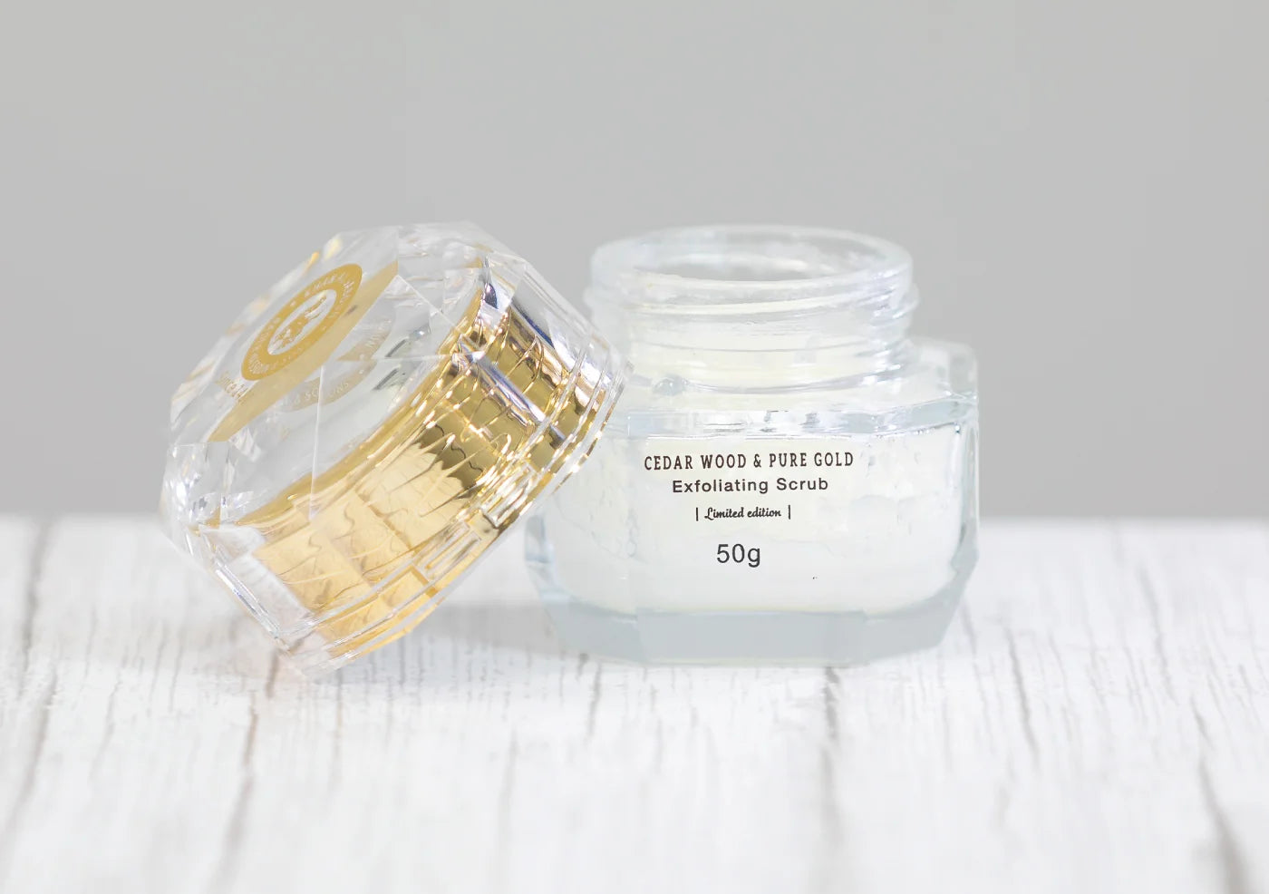 Cedar Wood & Pure Gold Exfoliating Face Scrub Limited Edition